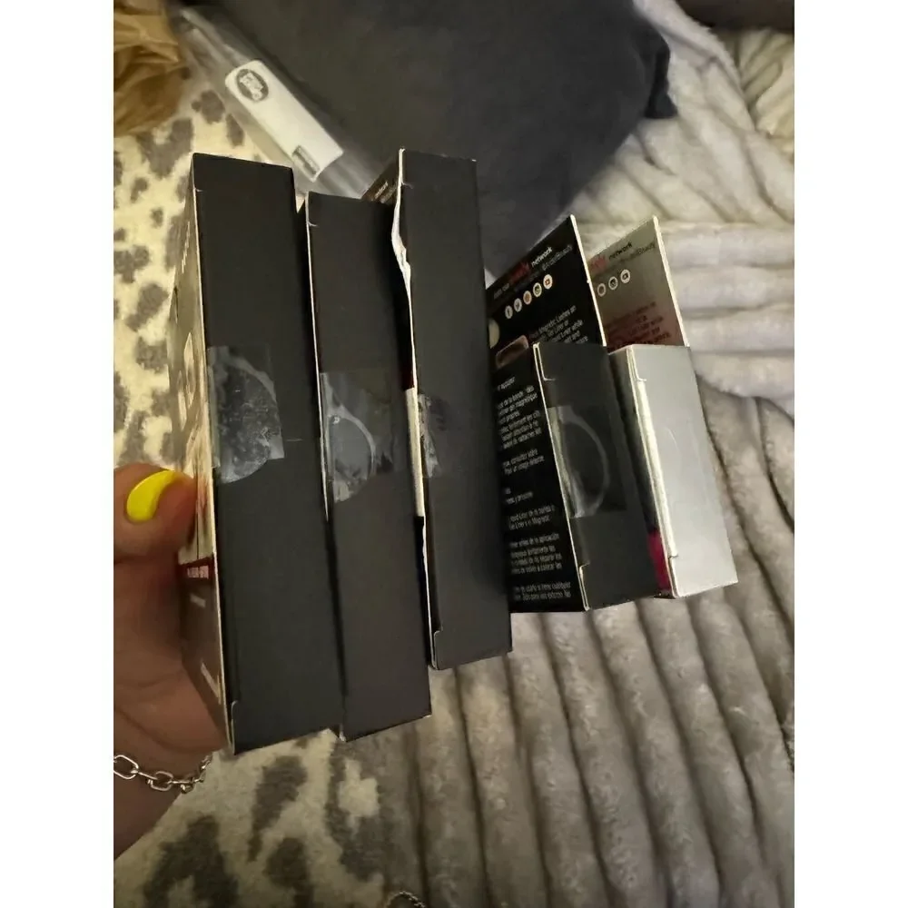 Beauty/makeup magentic eyelash lot- nip/nib ardell 5x bundle lot